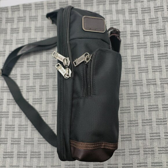 NWT Tumi Alpha Bravo Monterey Black Anti-Theft Sling | Tactical Crossbody Bag - Picture 4 of 10